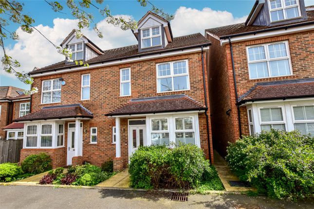 Thumbnail Semi-detached house for sale in Lindo Close, Chesham