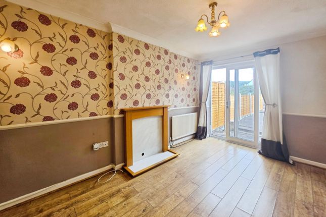 52, Swallow Walk, Biddulph photo 3