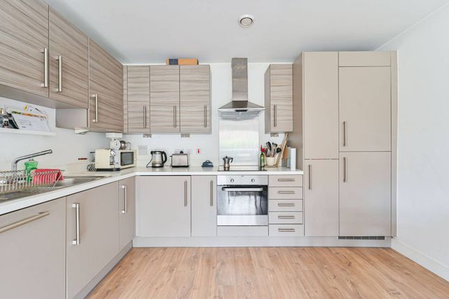 Thumbnail Flat to rent in Valley Road, Streatham, London