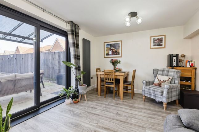 6, Brimstone Close, Attleborough photo 4