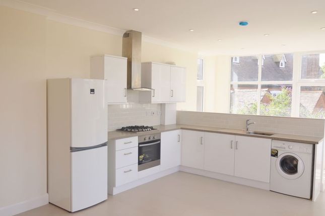 Thumbnail Flat to rent in Union Street, High Barnet, Barnet