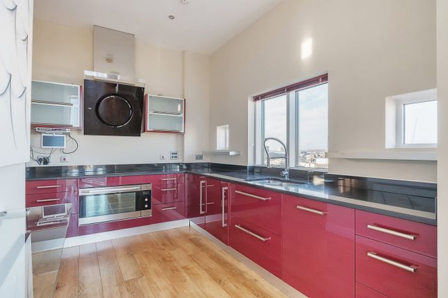 Flat 101, Oceana Boulevard,, Briton Street, Hampshire photo 2
