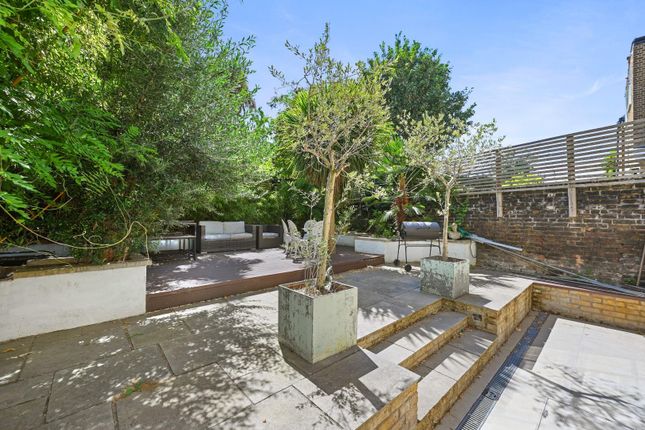 25A, Benbow Road, London photo 4