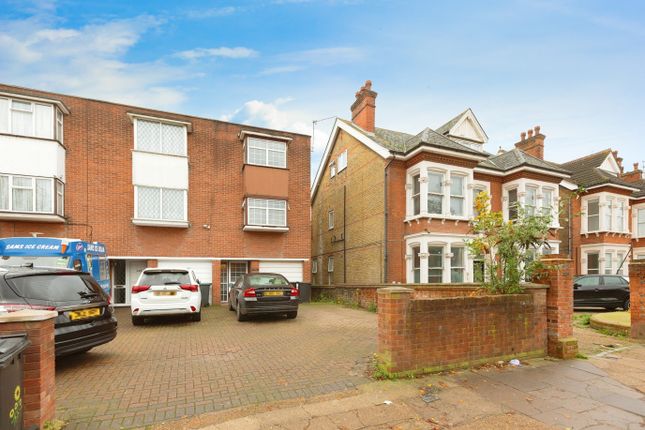 End terrace house for sale in Pelham Road, Gravesend, Kent