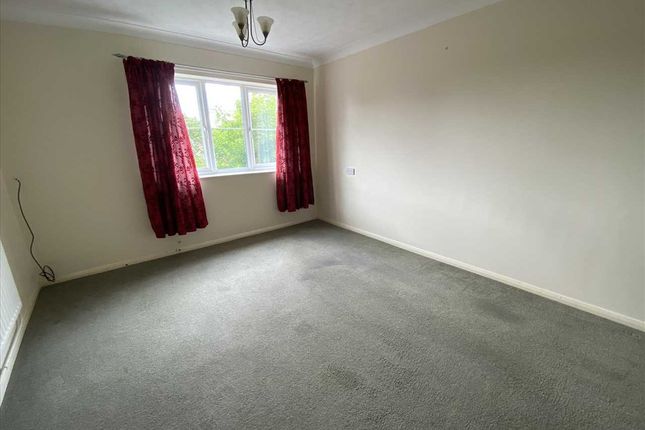 8, Bishops Court, Sleaford photo 2