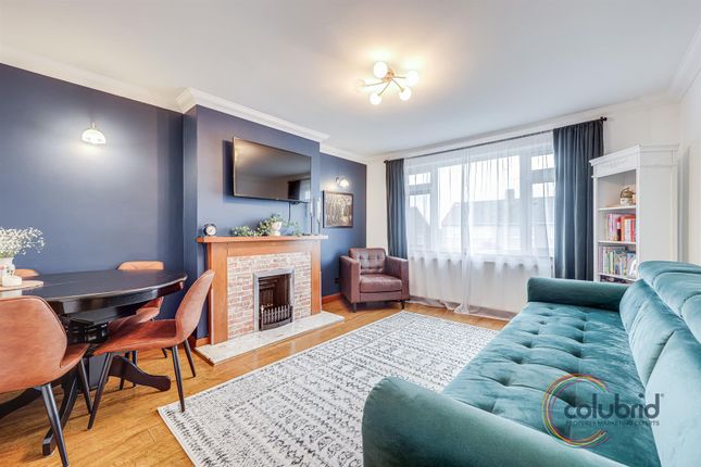 23, Clarkebourne Drive, Grays photo 2