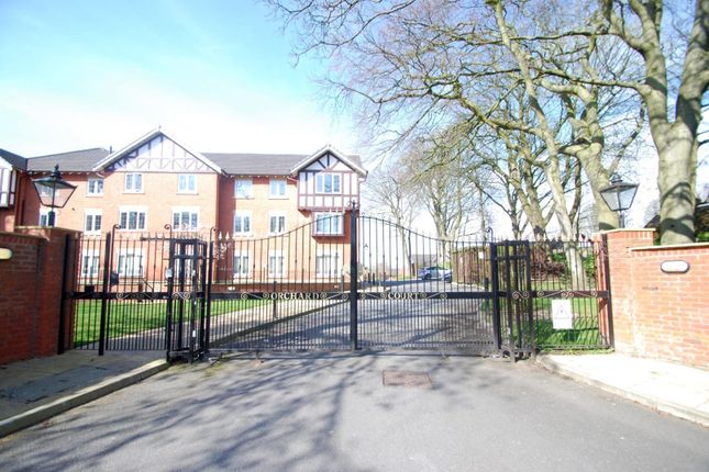 Thumbnail Flat for sale in Applewood House, Orchard Court, Bury
