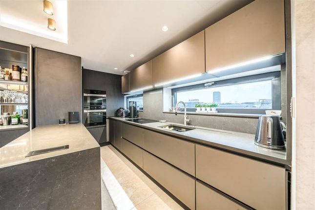 Flat 49, West One House, 48, Wells Street, London photo 4