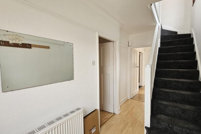 71, Tintern Avenue, London photo 2