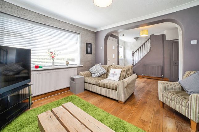 28, Talbot Crescent, Chesterfield photo 4