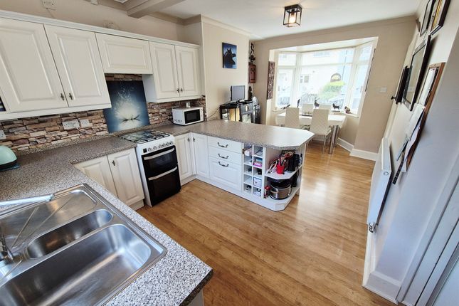 22, Whitehall, Watchet photo 3