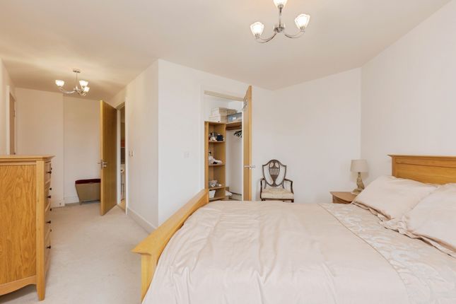 34 Kingswood Court, 47-51, Sidcup Hill, Sidcup photo 4