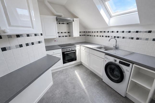 31, Wensum Drive, DIDCOT photo 3