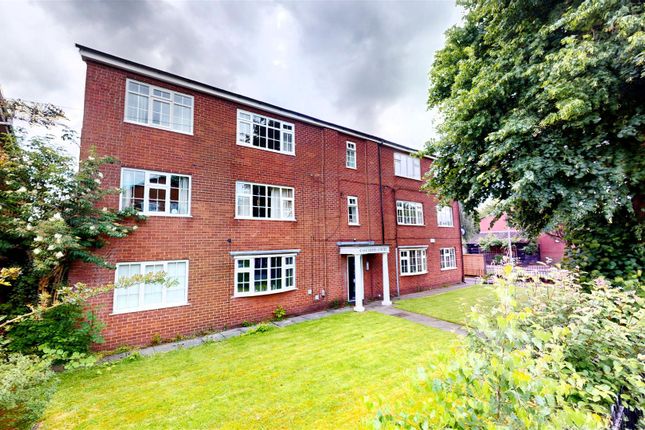 Thumbnail Flat for sale in Cavendish Road, Urmston, Manchester