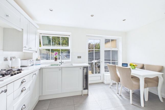 Windmill Drive, Rickmansworth photo 4