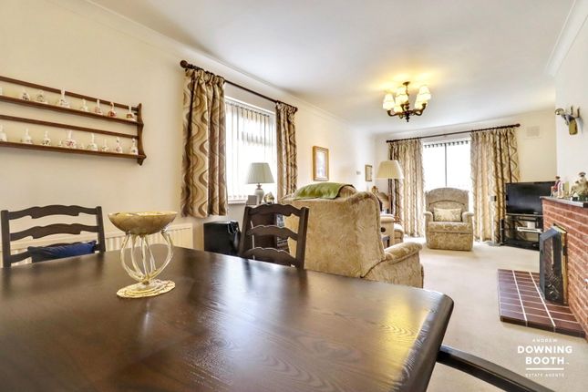 4, Elmstone Close, Stafford photo 2