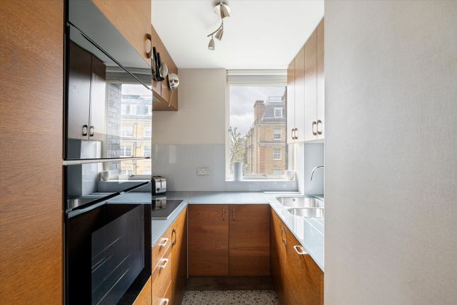 15, Bourdon Street, London photo 4