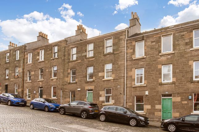 Thumbnail Flat for sale in 257/5 Newhaven Road, Newhaven, Edinburgh