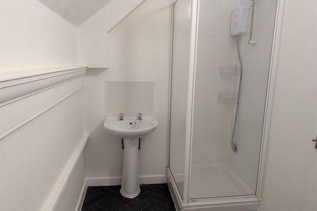 27ZH, Apartment 34 Old Coronation School, Meyrick Street, Pembroke Dock photo 4