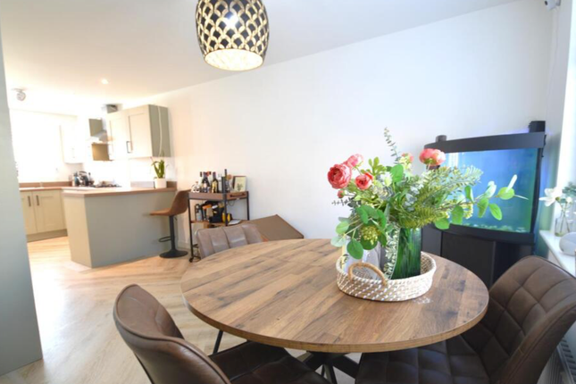 1, Eveland Close, Corby photo 2