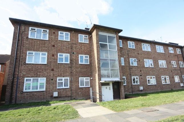 elm-tree-close-northolt-ub5-2-bedroom-flat-for-sale-53114560