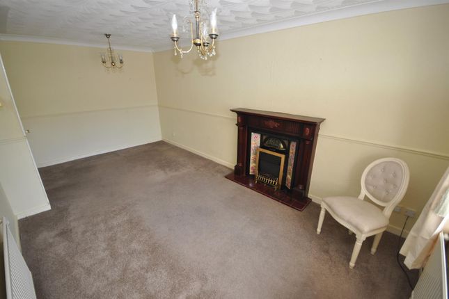 29, Quantock Close, Thorne photo 4