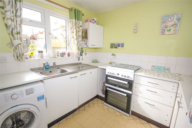 26, Burnham Close, Devon photo 2