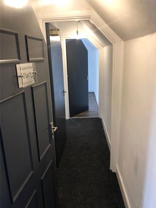 Flat to rent in High St, Tewkesbury