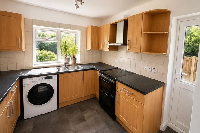 10, Horsecroft Close, Orpington photo 2