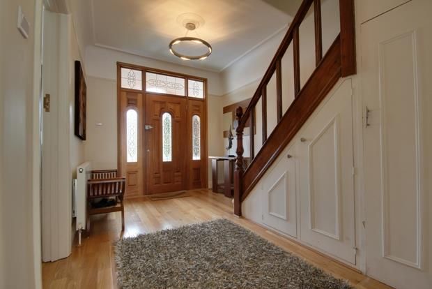 21, Woodland Way, London photo 5