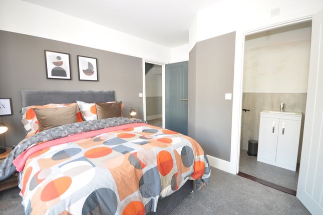 Room to rent in Farlington Road, Portsmouth