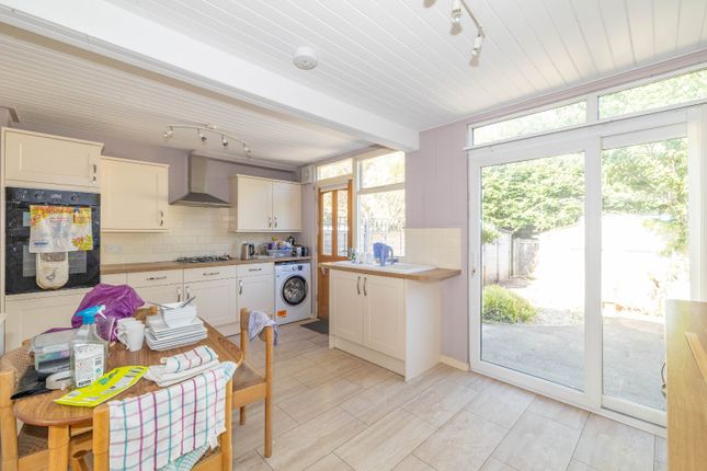 20, St. Catherines Drive, Kent photo 4