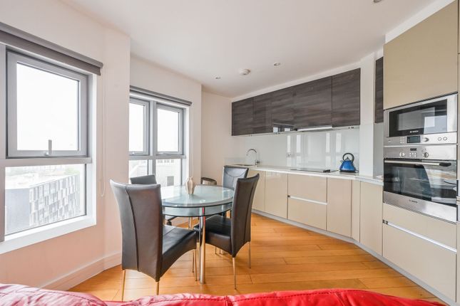 30 Barking Road, Canning Town photo 2