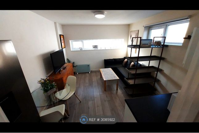 Onebed R, Edgware photo 4
