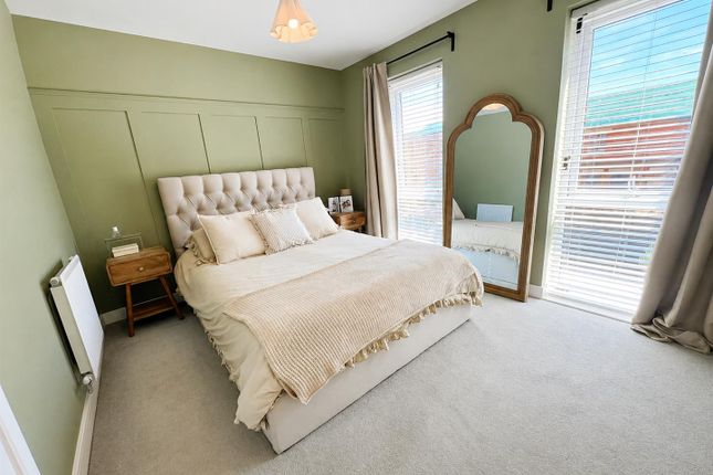 16, Argus Road, Lee-On-The-Solent photo 3