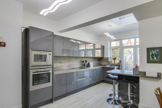 31, Westminster Drive, Westcliff-on-Sea photo 5