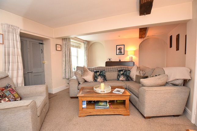 Potters Croft, Salisbury Street, Warminster photo 2