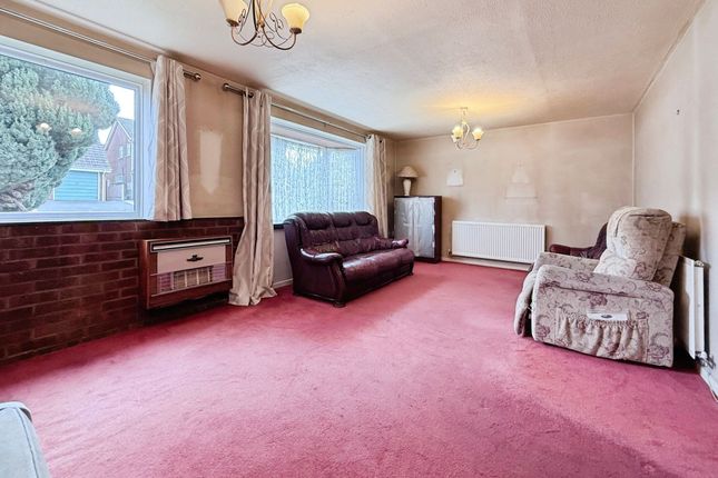 85 Vineyard Road, Newport photo 3