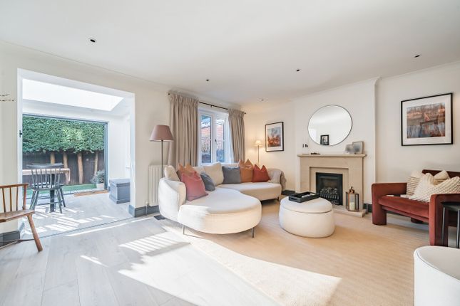 9, Coppice Place, Godalming photo 2