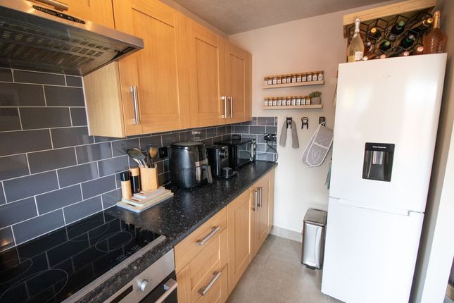 92, Beaumont Chase, Bolton photo 5