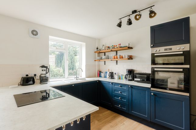 31 Braemar Avenue, Bristol photo 4