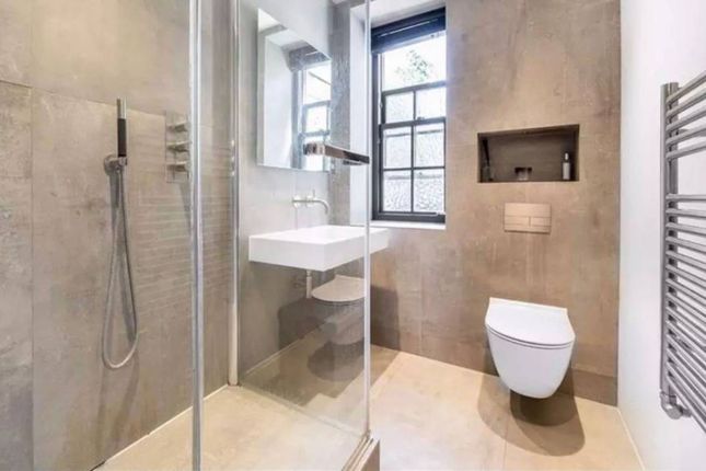 Flat for sale in Prince Arthur Road, Hampstead, London