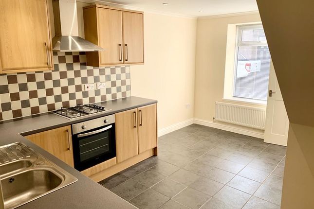 14, PORTH photo 3