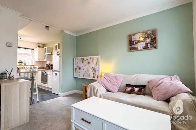 55 Nideggen Close, Thatcham, Berkshire photo 4