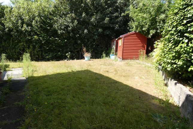 28, Cwrt Y Clafdy, Skewen photo 3