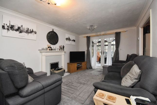 5, Snowberry Court, Braintree photo 2