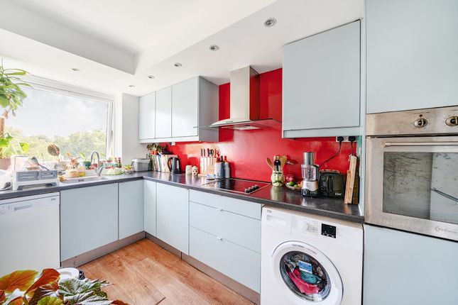 Flat 53, Arica House,, Slippers Place, London photo 3