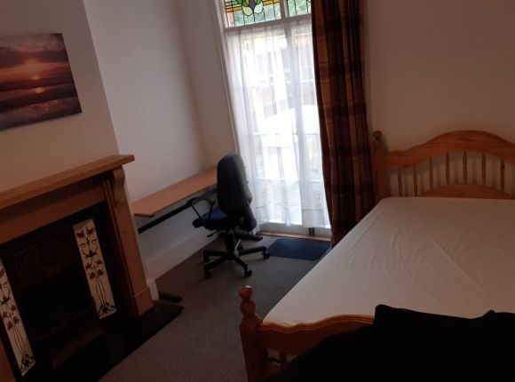 Shared accommodation to rent in Park Road West, Wolverhampton