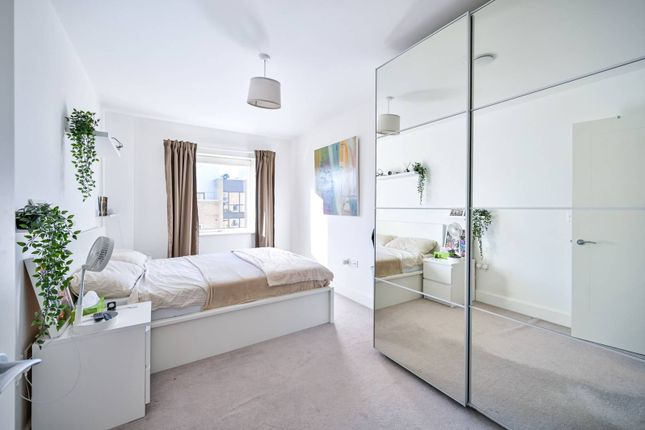 Flat for sale in Boulogne House, Isleworth
