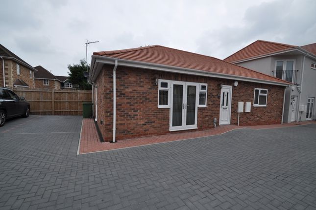 Thumbnail Bungalow to rent in Binningtons Gardens, Willerby, Hull